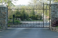 drivewaygatesingle0001